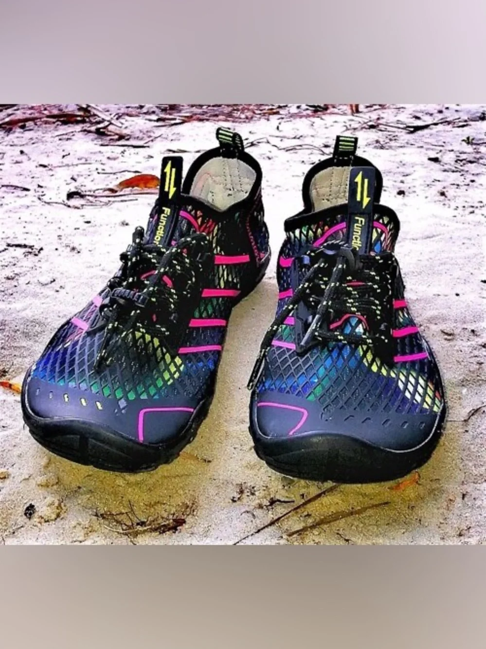 Lightweight unisex Multicolor Water Shoes size 38. New